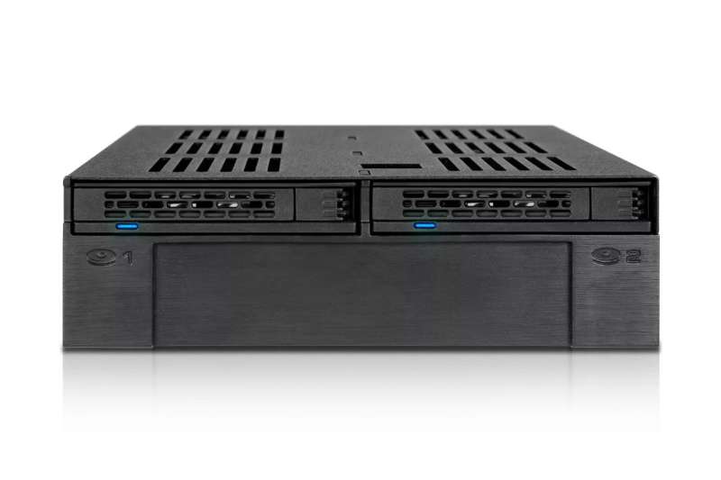 IcyDock ExpressCage MB322SP-B 2x2.5" SAS/SATA HDD/SSD Mobile Rack +3.5" Slot for External 5.25" Bay